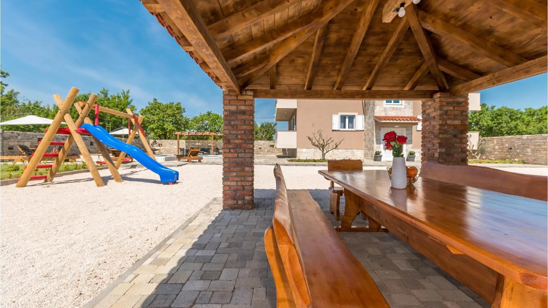 Holiday home Lovely Home In Perusic Donji With Wifi Dusic