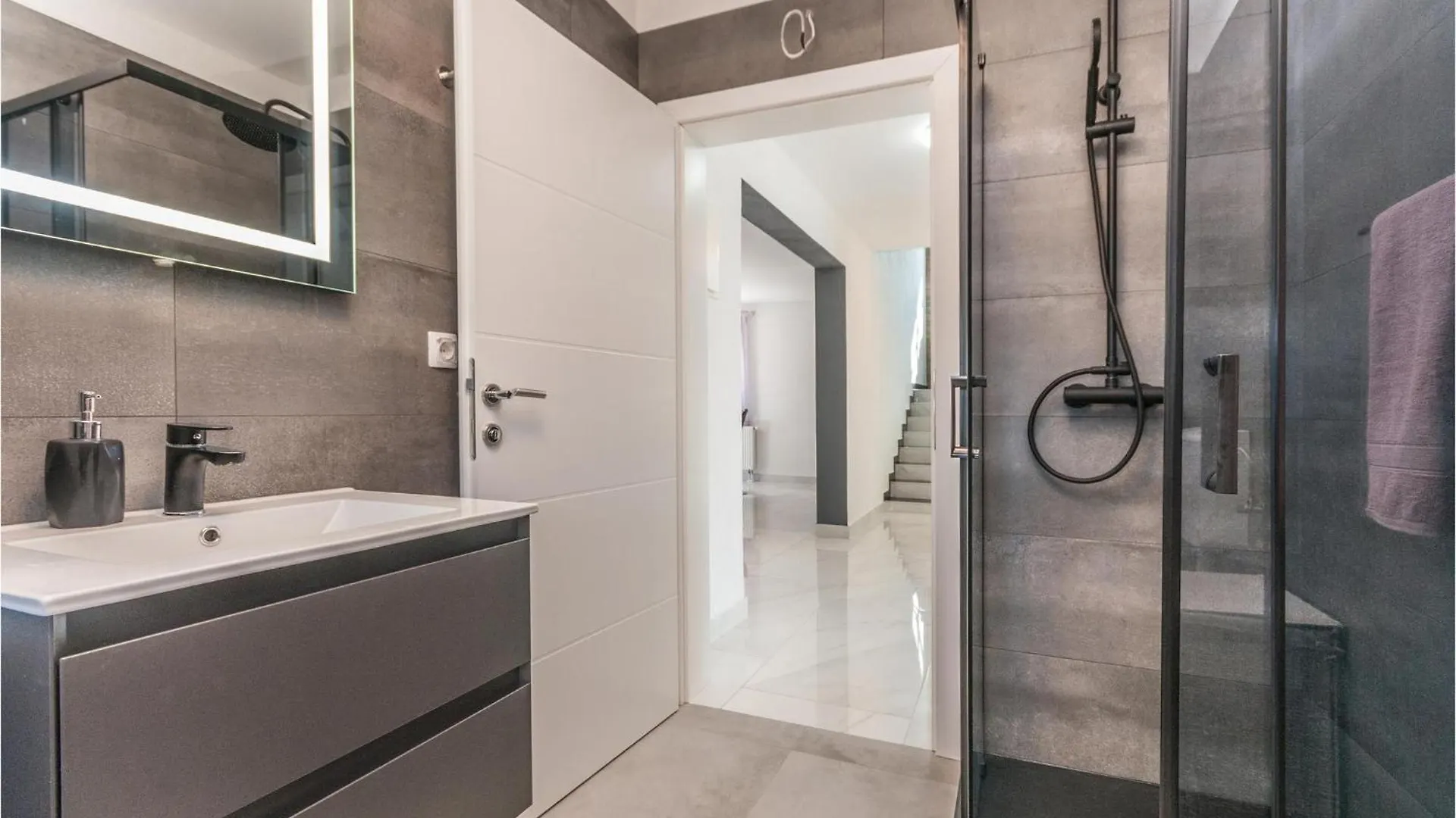 Vikendica Lovely Home In Perusic Donji With Wifi Croatia
