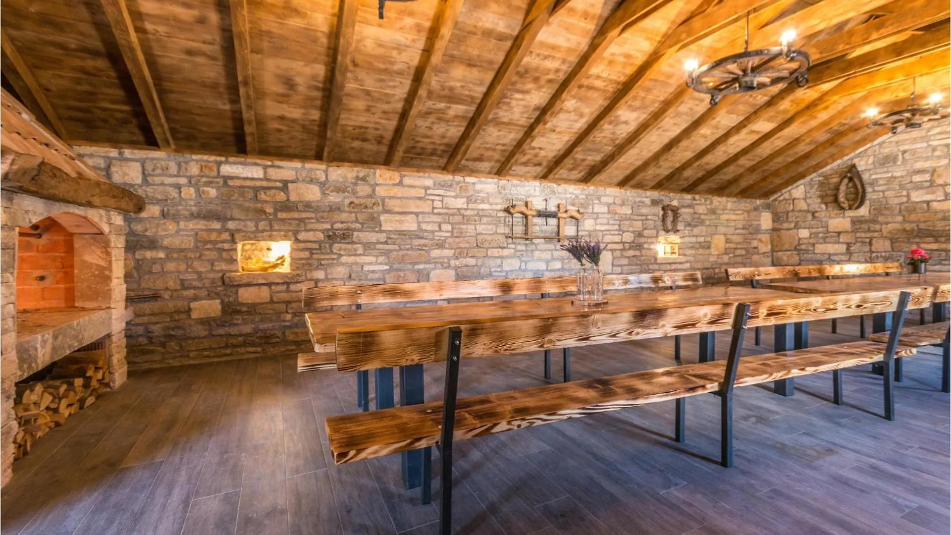 Lovely Home In Perusic Donji With Wifi Croatia